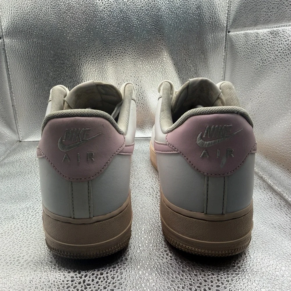 Size 11.5 Nike Air‎ Force 1 '07 Low White Pink Sole Mens Sneakers CK7663-100